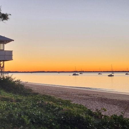 Апарт отель Charlton On The Esplanade Херви-Бэй Экстерьер фото